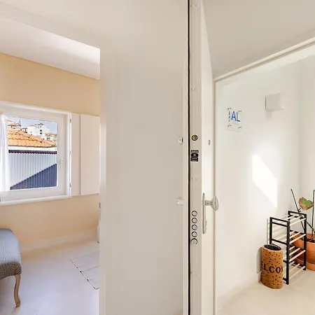 Sun And Views In The Heart Of Apartmán Porto