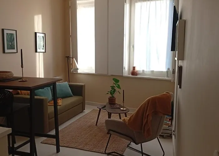 Apartment Charming & Sunny In Historic *